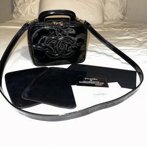 ♥️ CHANEL Timeless Vanity Makeup Jewelry Travel Case Crossbody Shoulder Bag